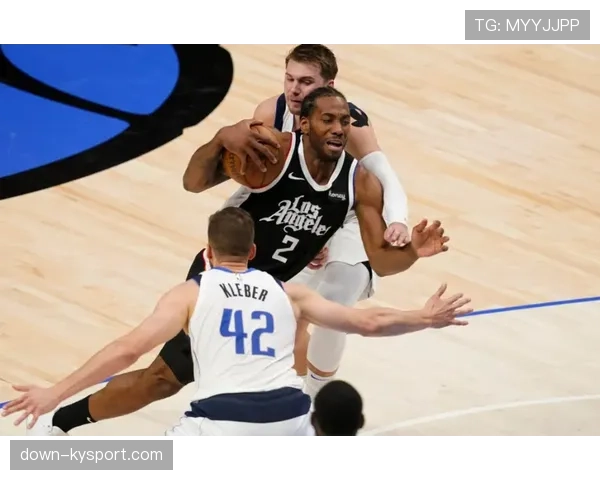 多位球星轮休引发争议,联盟表示将重新审查“球员负荷管理”指南 多位球星轮休引发争议,联盟表示将重新审查“球员负荷管理”指南